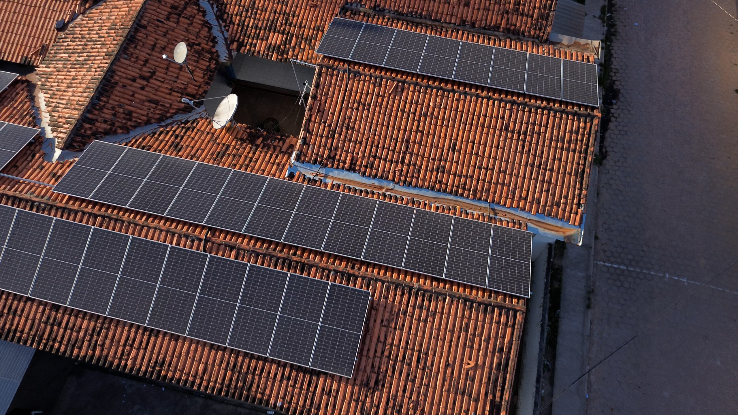 Sequência 01.01_06_40_10.Quadro405